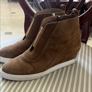 Brown Suede Wedge Shoes with Hidden Heel